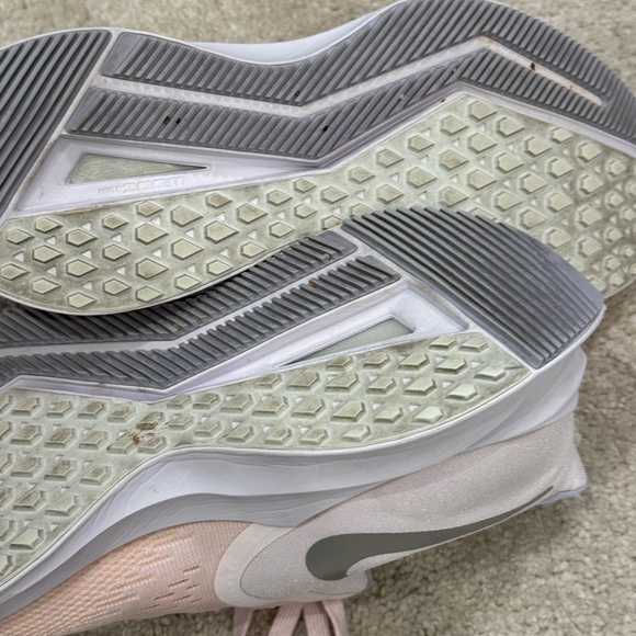 Nike Women's Zoom Running Shoes - Picture 4 of 7